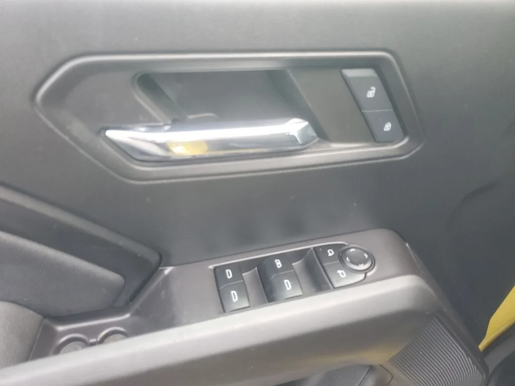 Used 2023 Red GMC Elevation image 19