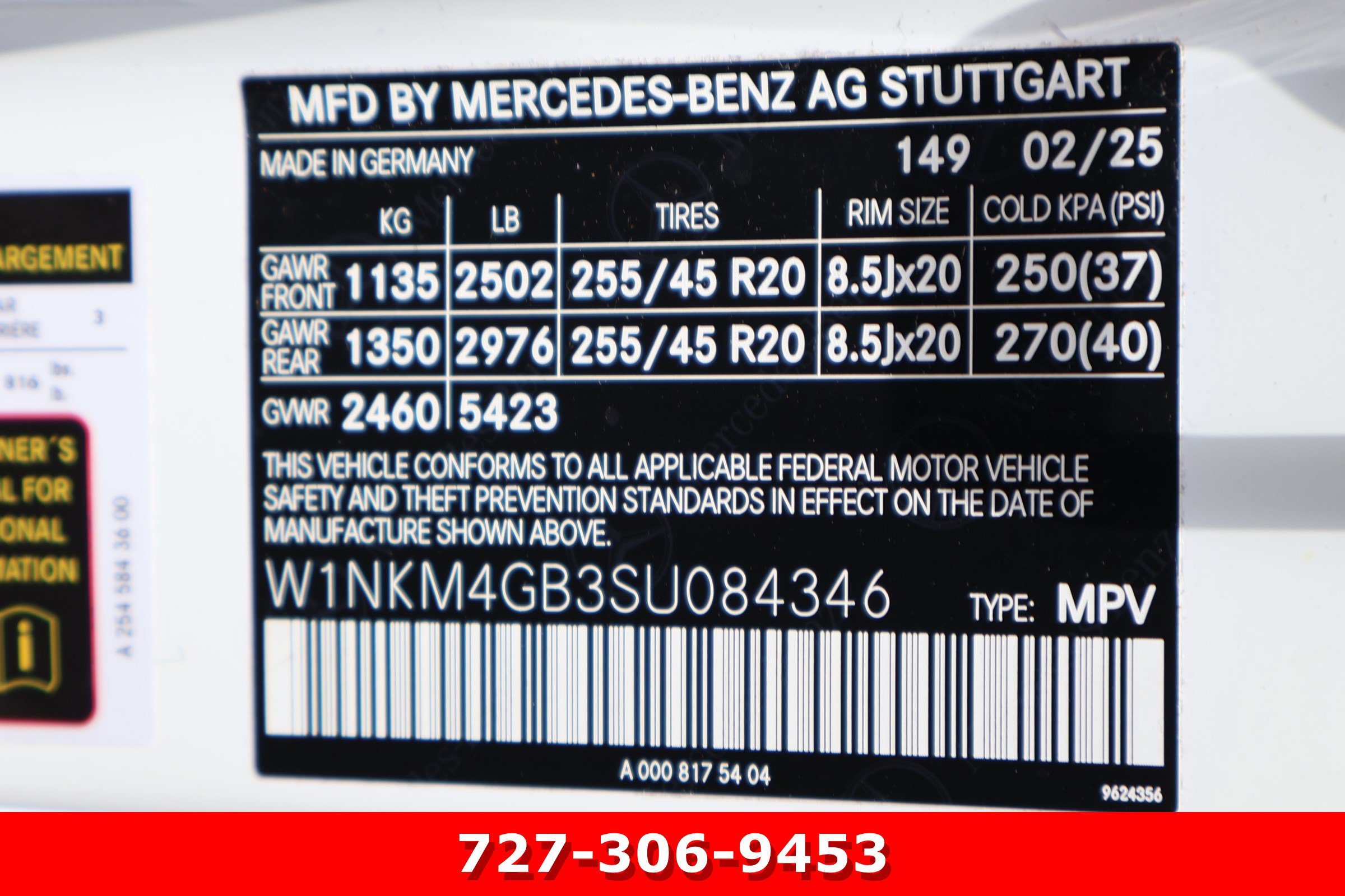 Certified Used 2025 Polar White Mercedes-Benz GLC 300 image 30