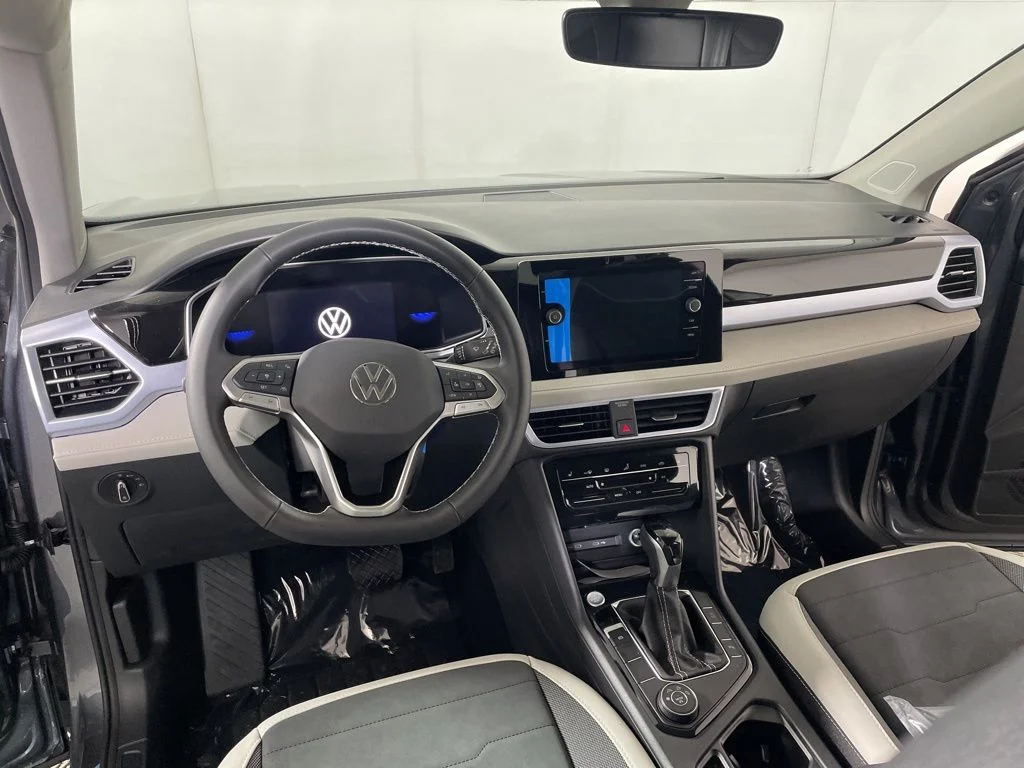 New 2026 Gray Volkswagen 1.5T SE image 8