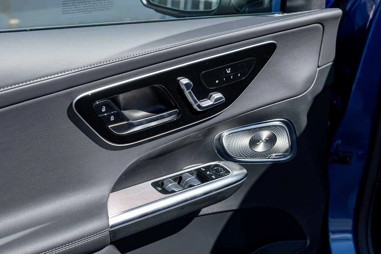 New 2026 Starling Blue Metallic Mercedes-Benz GLC 300 image 10