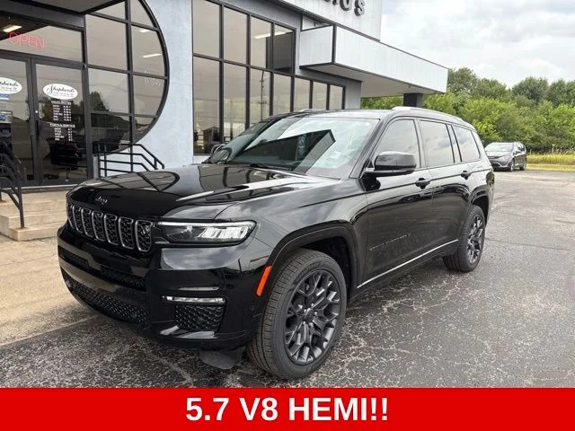 Used 2023 Black Jeep Summit image 2