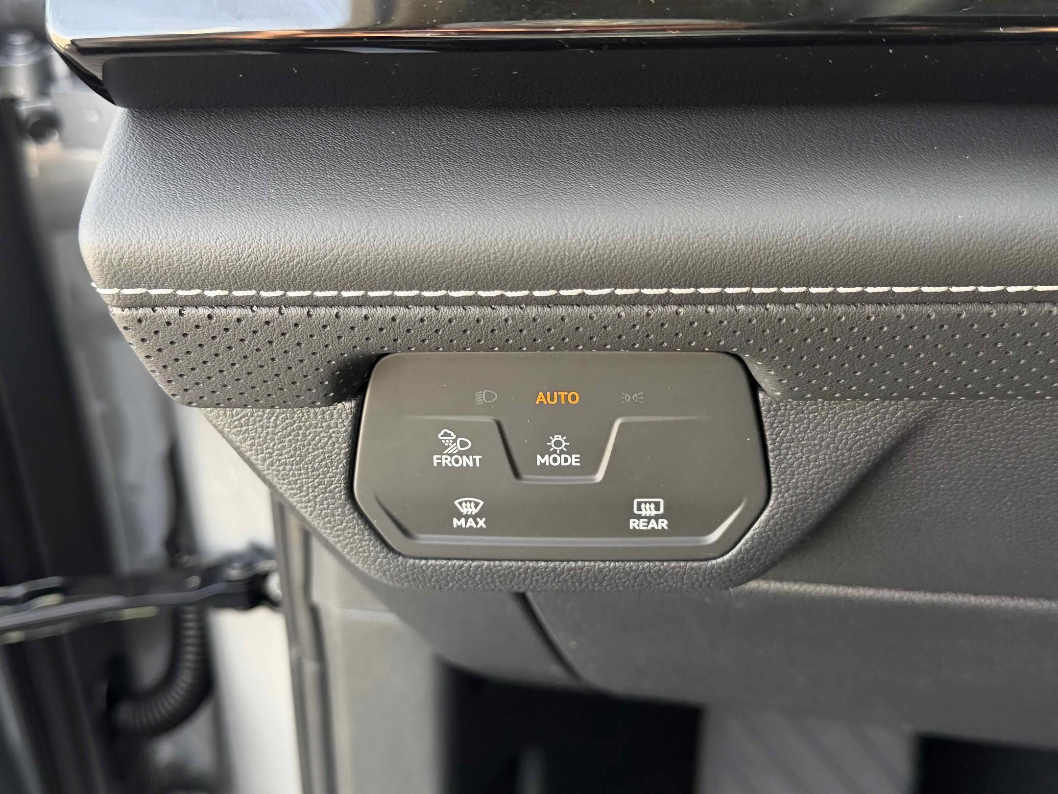 New 2026 Silver Mist Volkswagen 2.0T SEL image 26