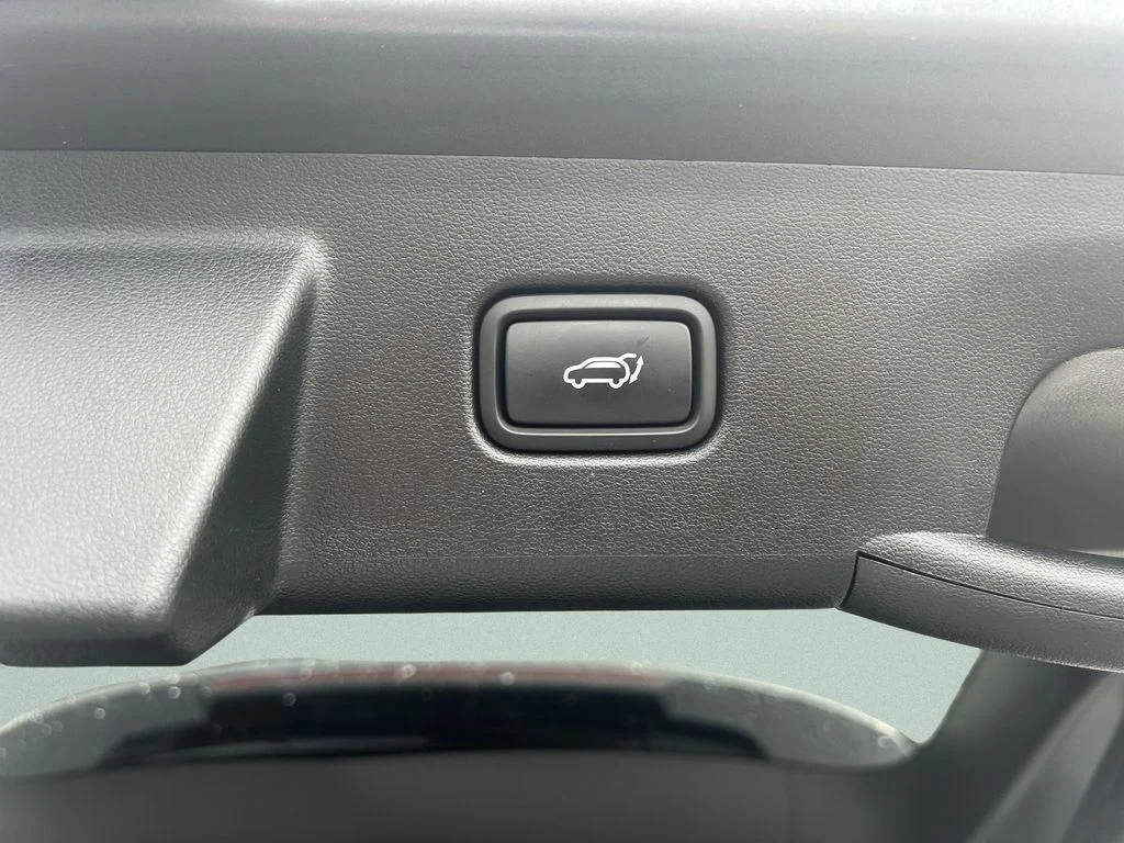 Used 2023 Gray Hyundai SEL image 16