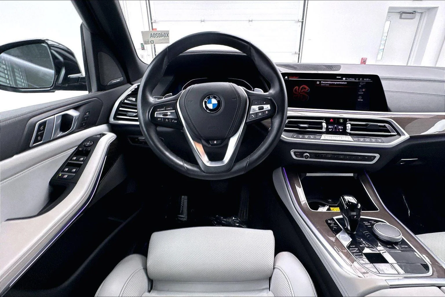 Used 2023 Black Sapphire Metallic BMW xDrive40i image 11