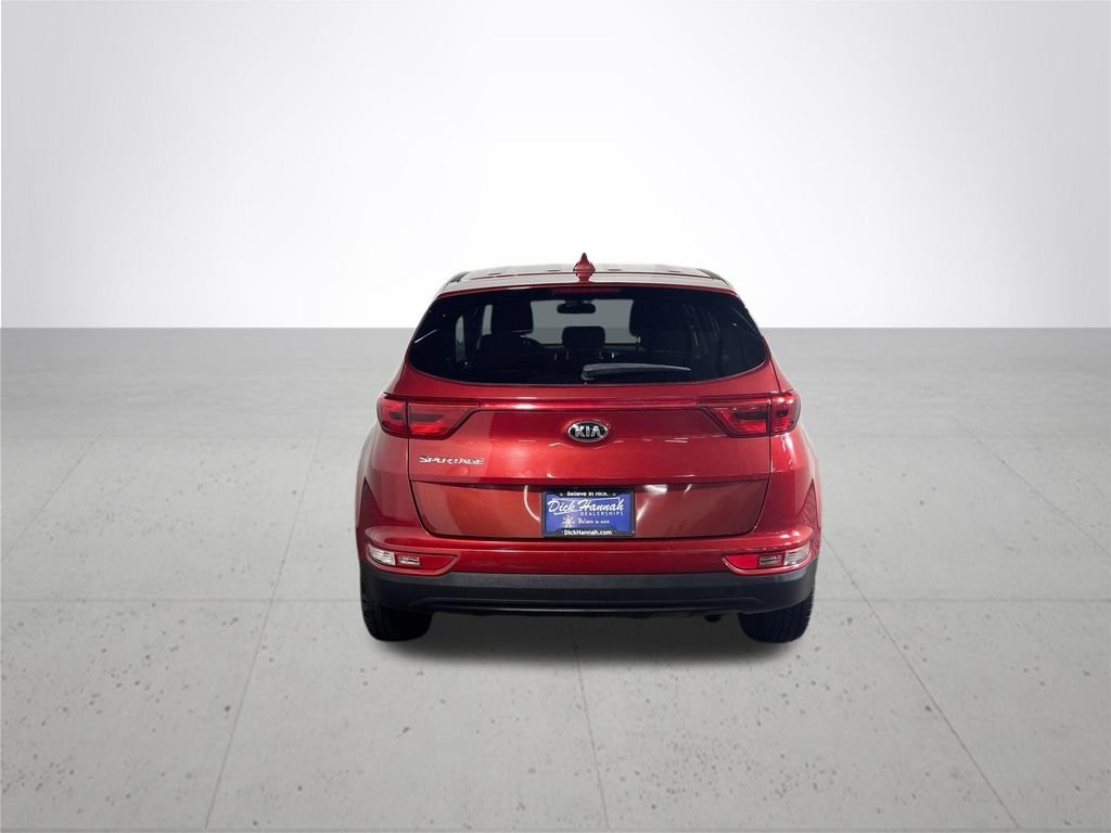 Used 2018 Red Kia LX image 7