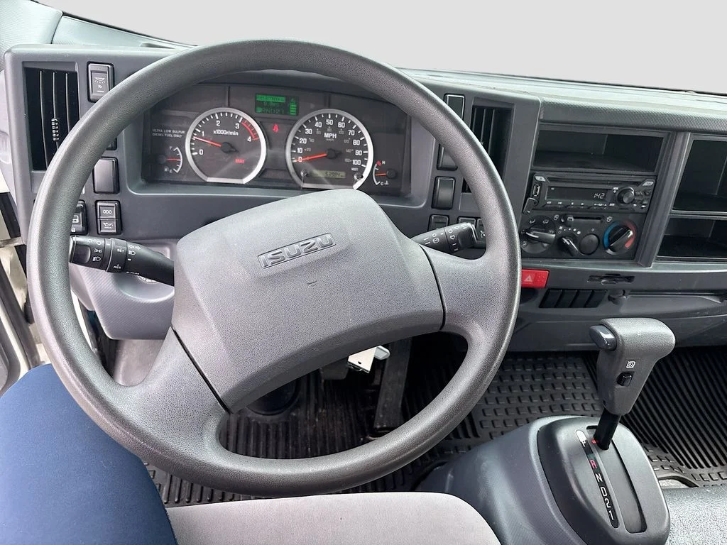 Used 2019 White Isuzu 18