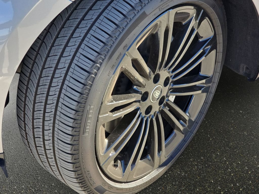 2025 Land Rover Range Rover SE - Photo 34