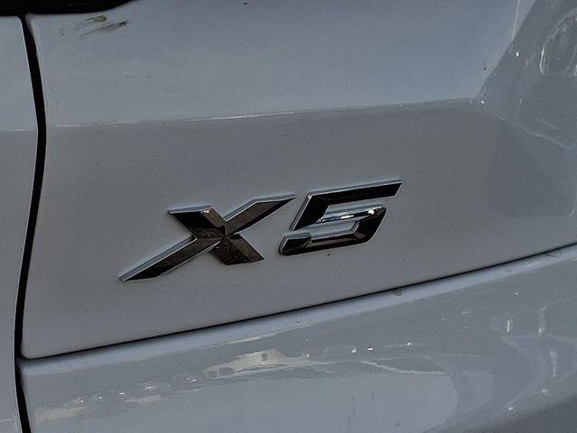 New 2026 Alpine White BMW xDrive50e image 21