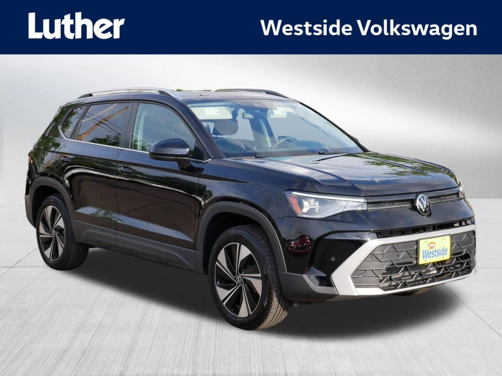 2025 Volkswagen Taos 1.5T SE 4Motion's photo