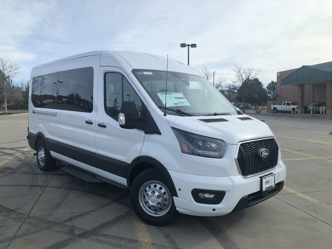 New 2026 Oxford White Ford XLT image 5