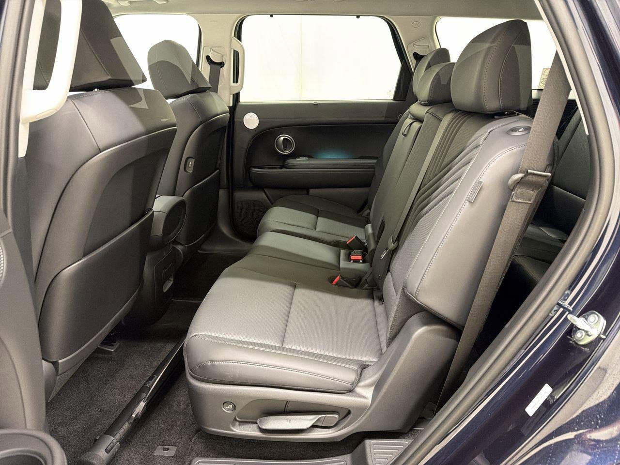 New 2026 Classy Blue Pearl Hyundai SEL Premium 8P image 19