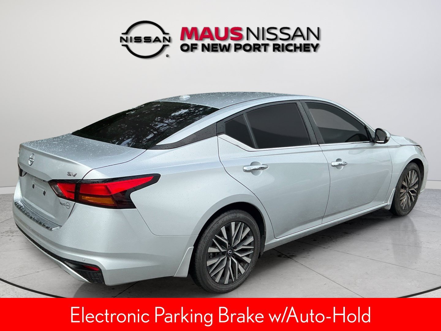 Used 2023 Silver Nissan 2.5 SV image 9