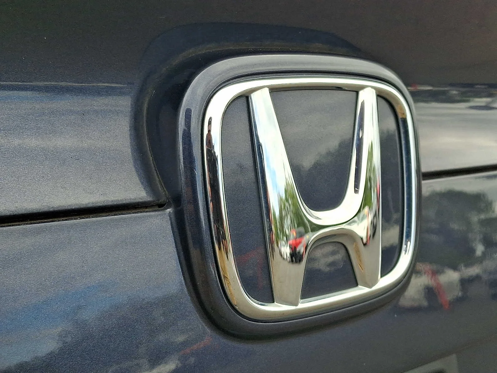 Used 2017 Modern Steel Metallic Honda EX image 30