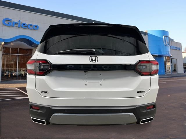 New 2026 Platinum White Pearl Honda Touring image 4