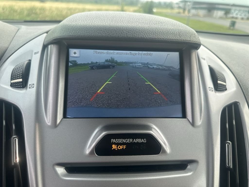 Used 2018 White Ford XLT image 24