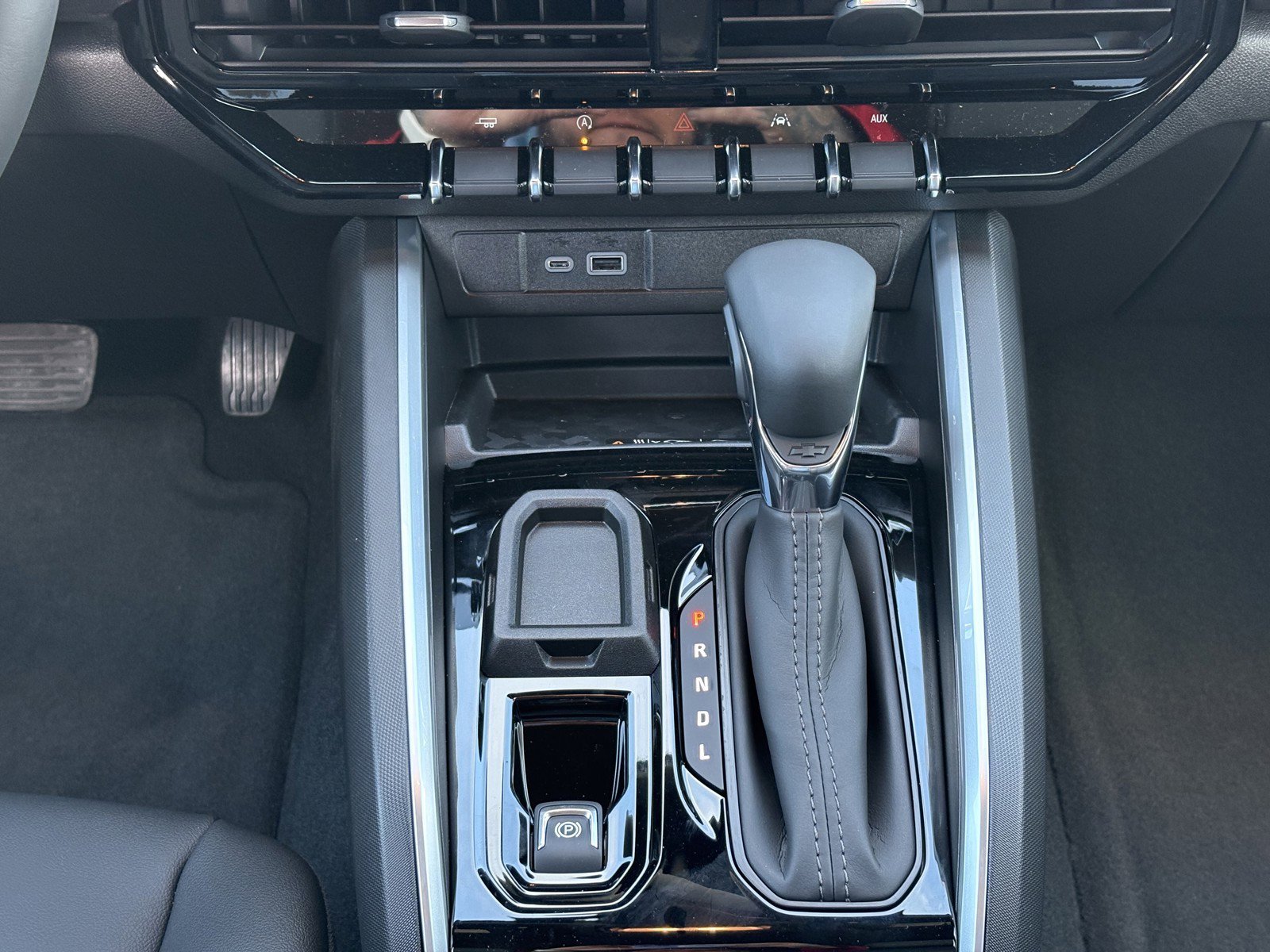 2026 Chevrolet Colorado LT - Photo 17