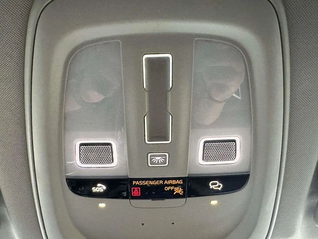 Used 2025 White Volvo Core image 21