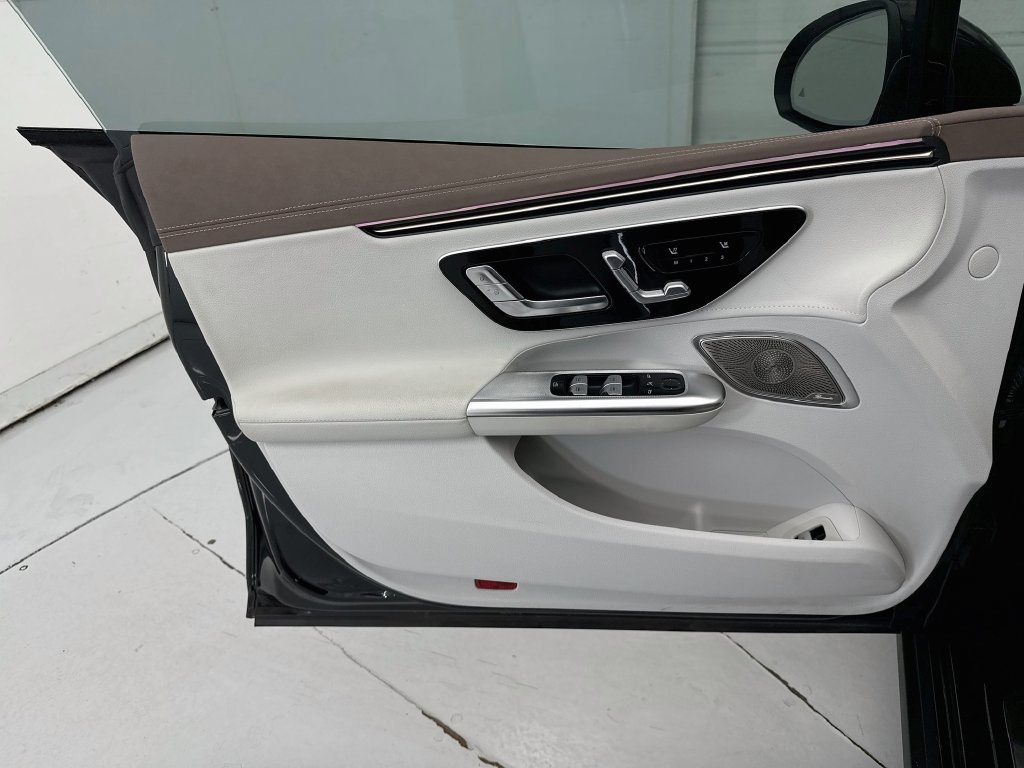Certified Used 2023 Black Mercedes-Benz 500 Sedan image 23