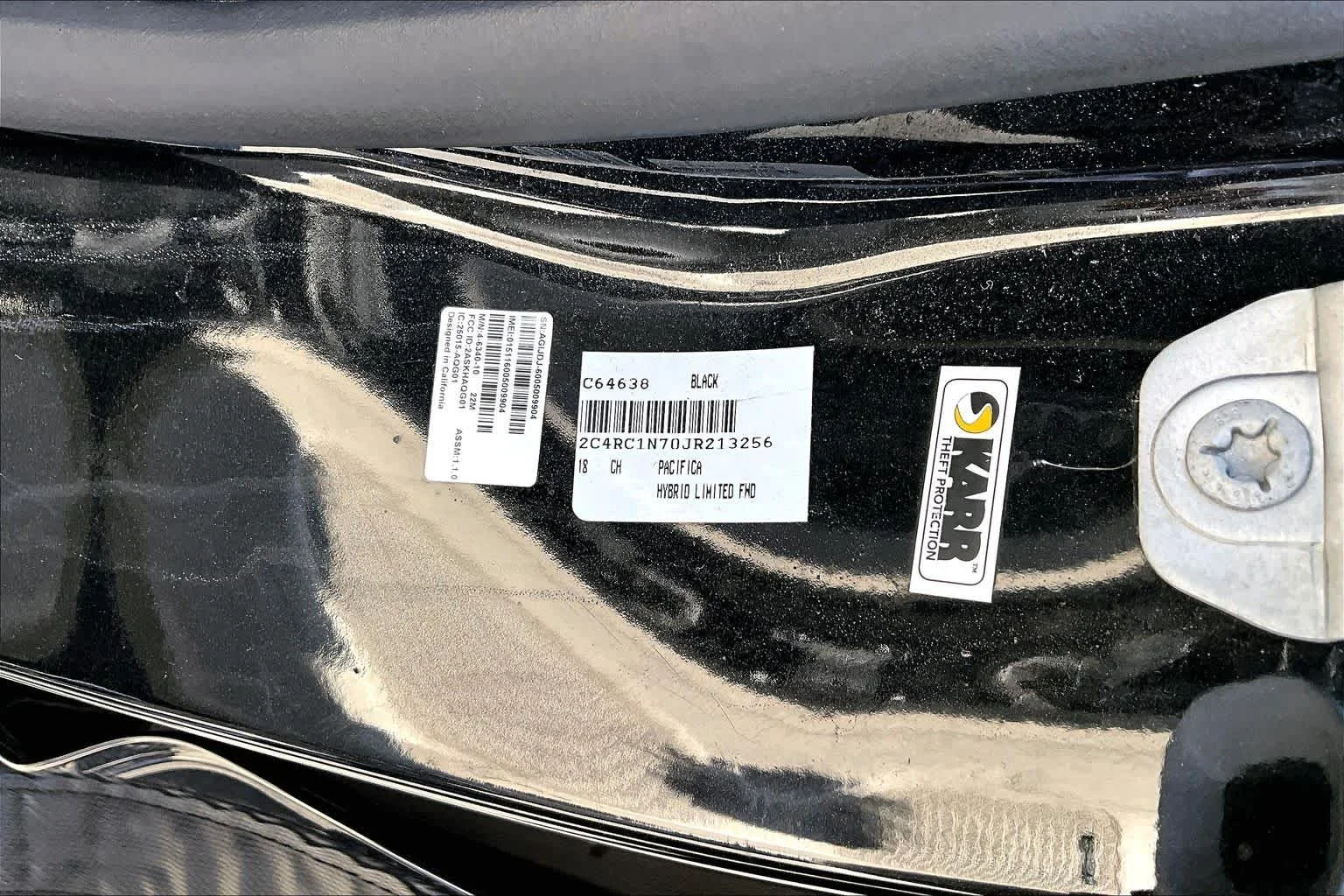Used 2018 Brilliant Black Crystal Pearlcoat Chrysler Hybrid Limited image 36