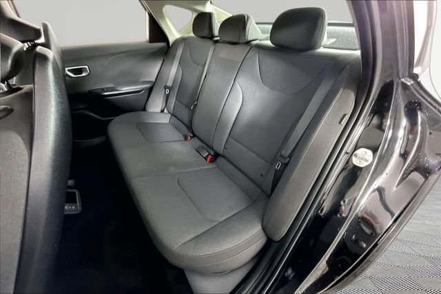 Used 2025 Black Kia LXS image 21