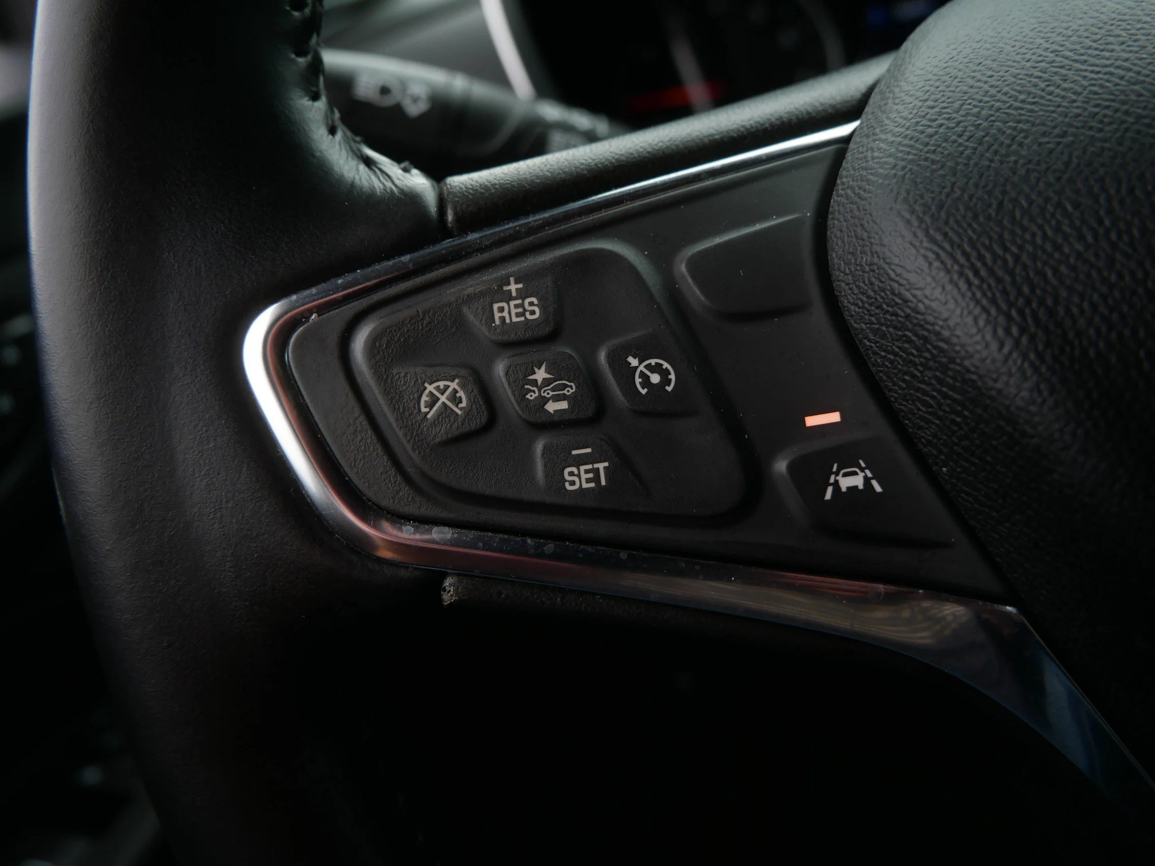 Used 2021 Mosaic Black Metallic Chevrolet LT image 24