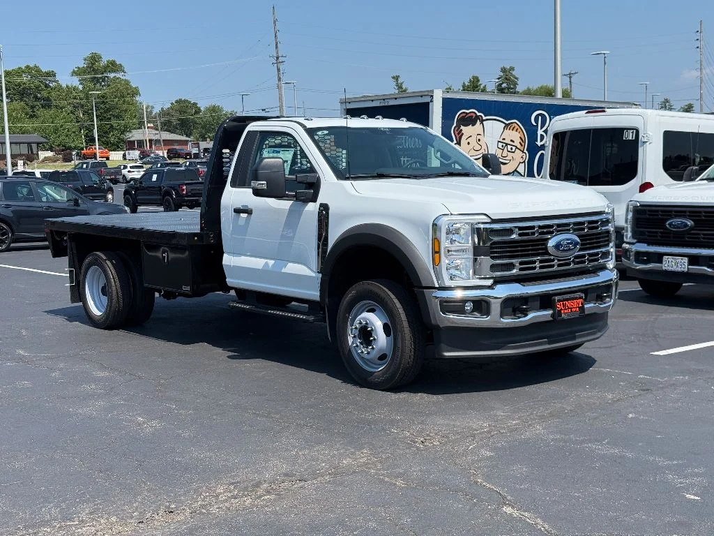 New 2025 Oxford White Ford XL - Knapheide 11' Gooseneck Platform image 1