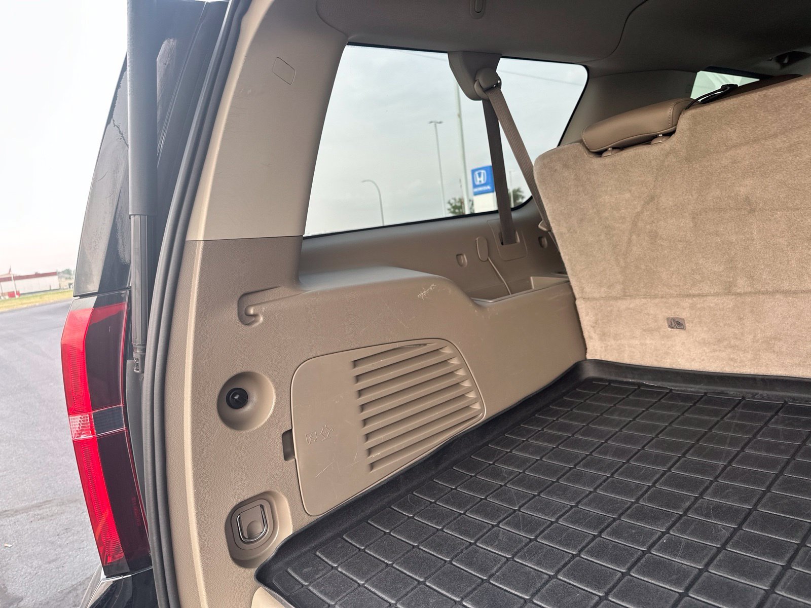 Used 2015 Black Chevrolet LTZ image 33