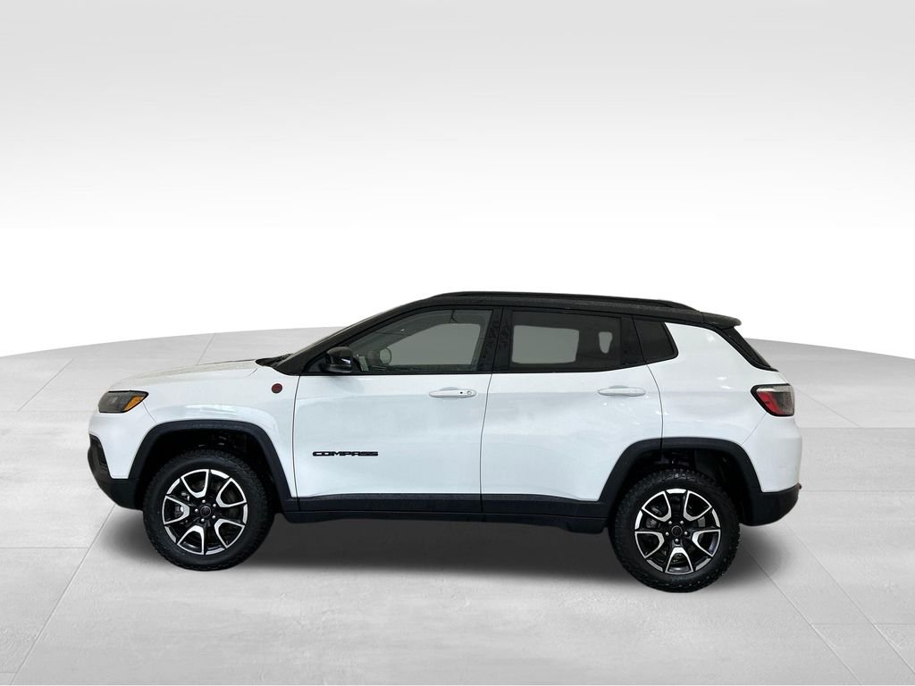 Used 2025 White Jeep Trailhawk image 2