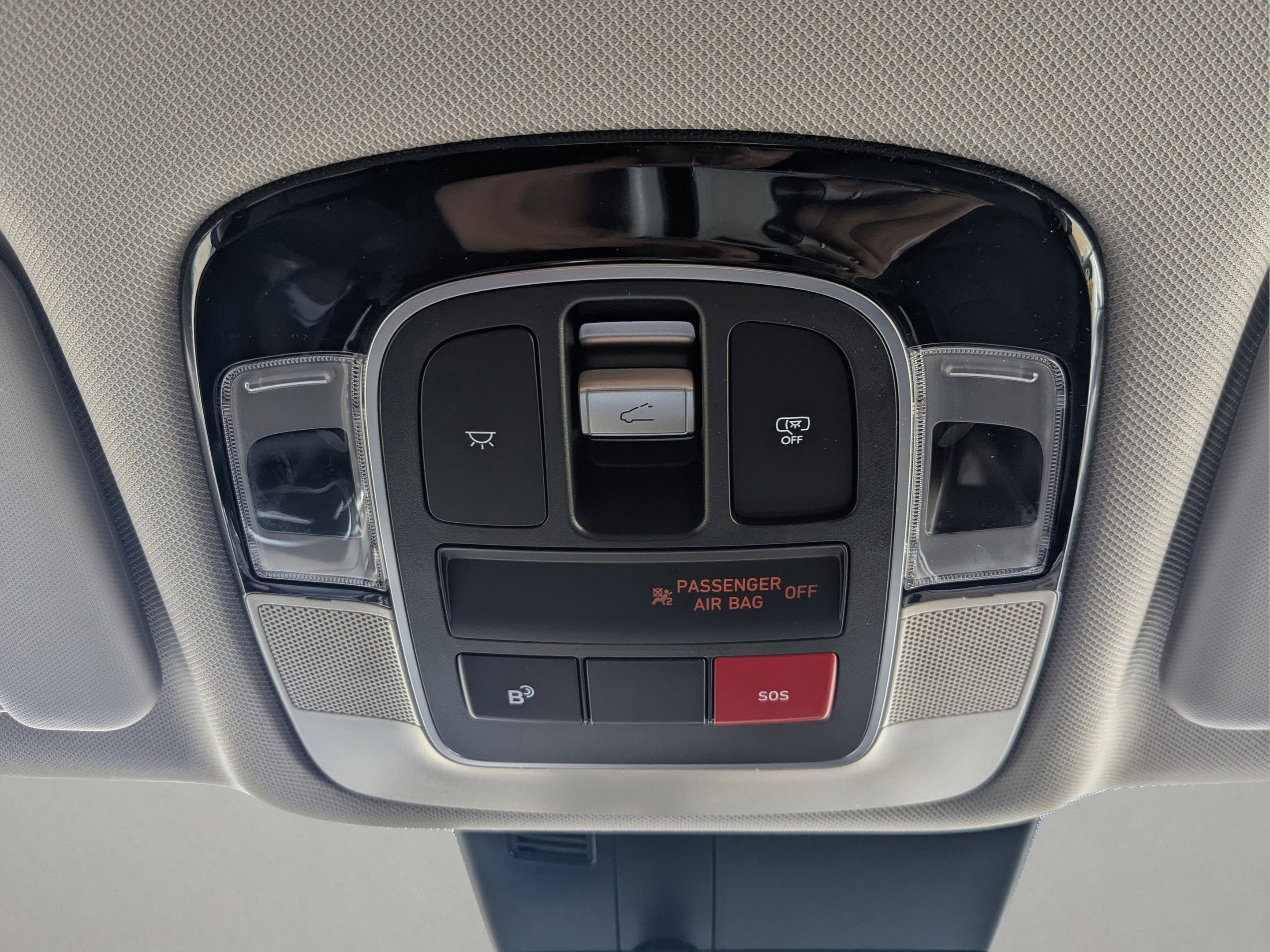 New 2026 Ecotronic Gray Hyundai SEL Premium FWD image 25
