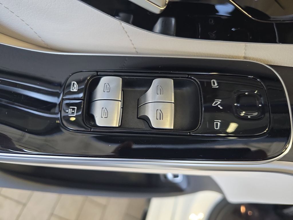 Certified Used 2023 White Mercedes-Benz S 580 image 32