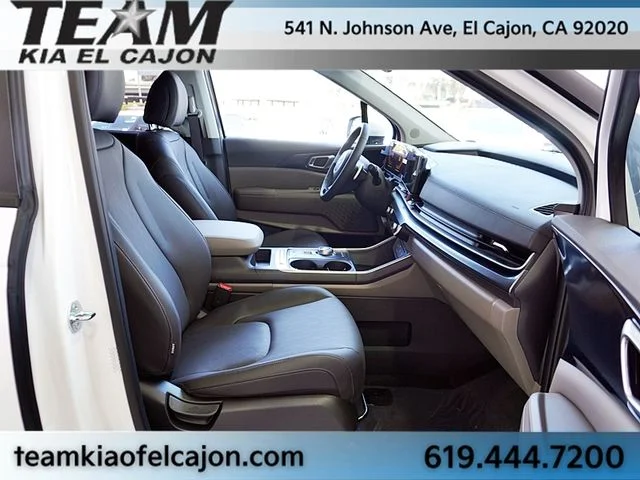 New 2026 White Kia LXS image 14