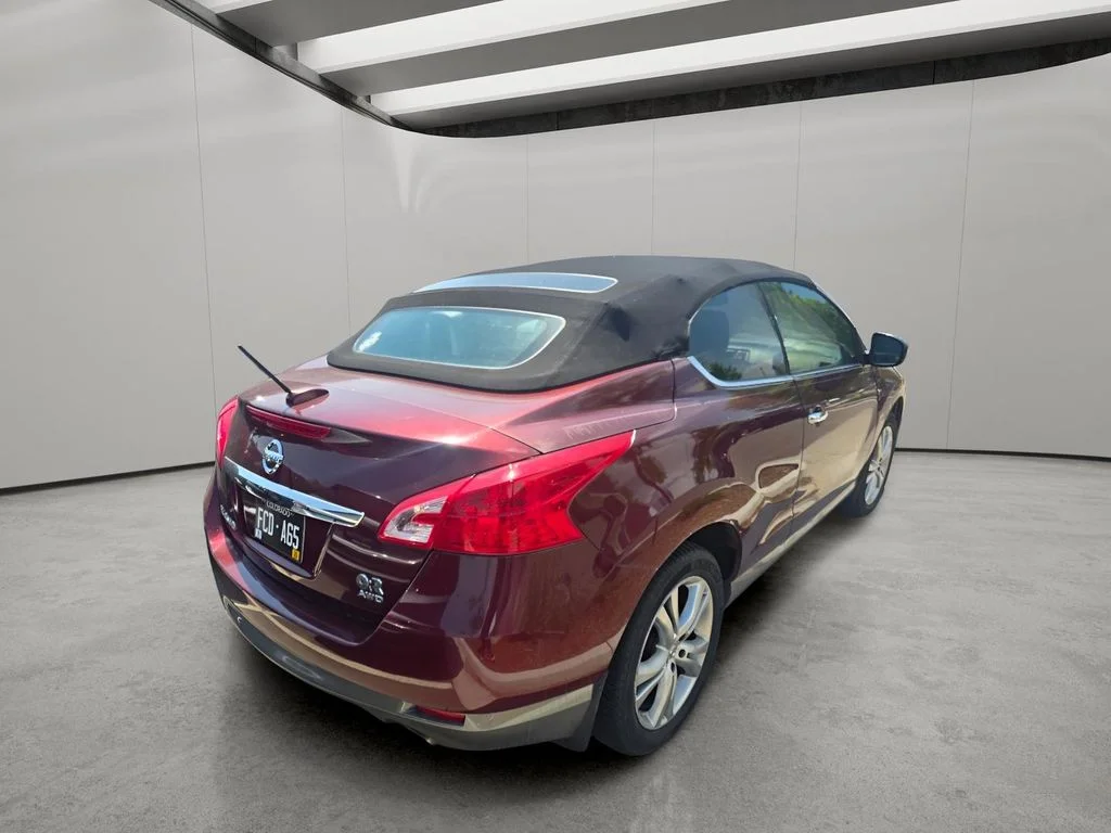 Used 2011 Merlot Metallic Nissan Base image 13