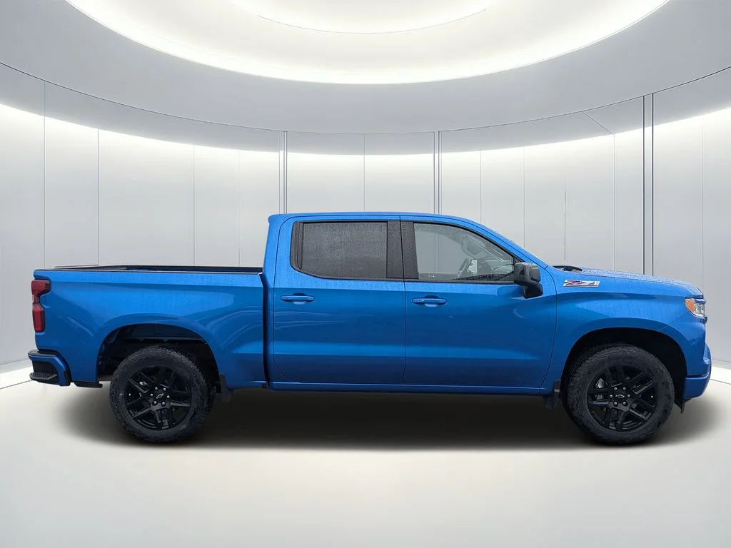 Used 2025 Blue Chevrolet RST image 3