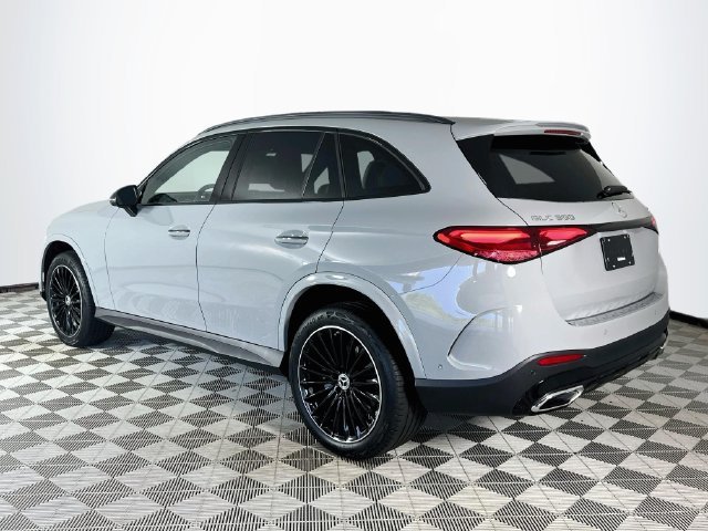 New 2027 MANUFAKTUR Alpine Grey Mercedes-Benz GLC 300 image 36
