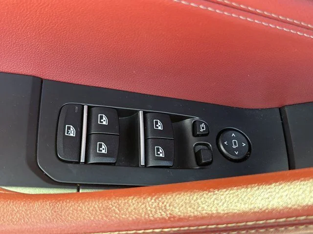 Used 2020 Gray BMW M50i image 22