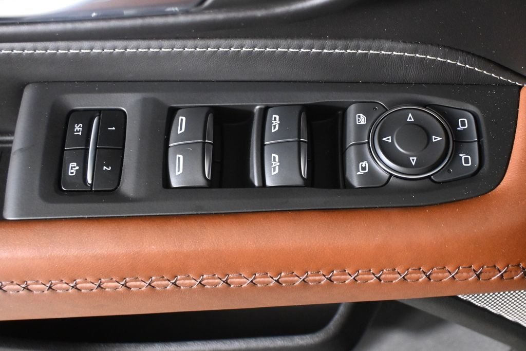2024 GMC Yukon Denali Ultimate - Photo 28