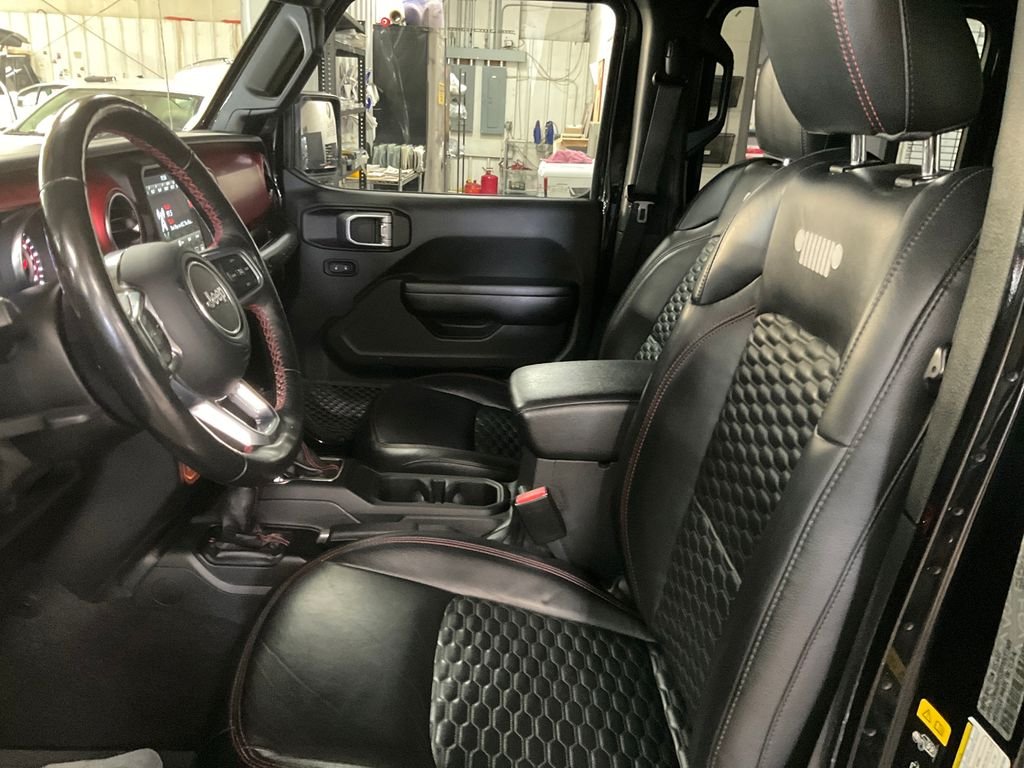 Used 2021 Black Jeep Unlimited Rubicon image 14
