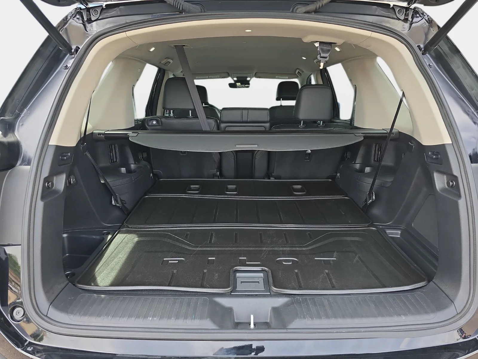 2025 Honda Pilot EX-L - Photo 14