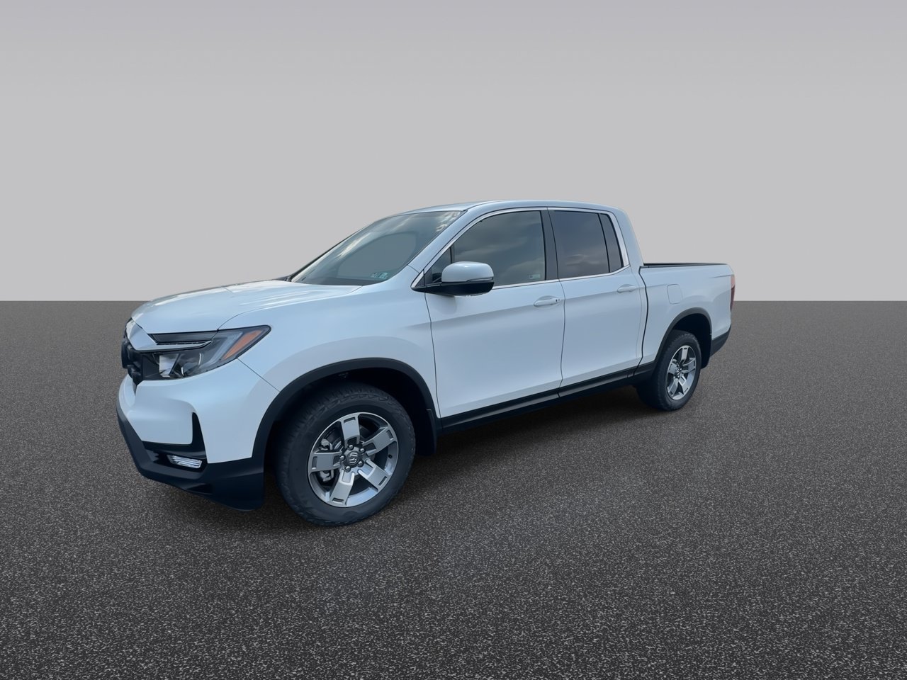 New 2026 Platinum White Pearl Honda RTL AWD image 4