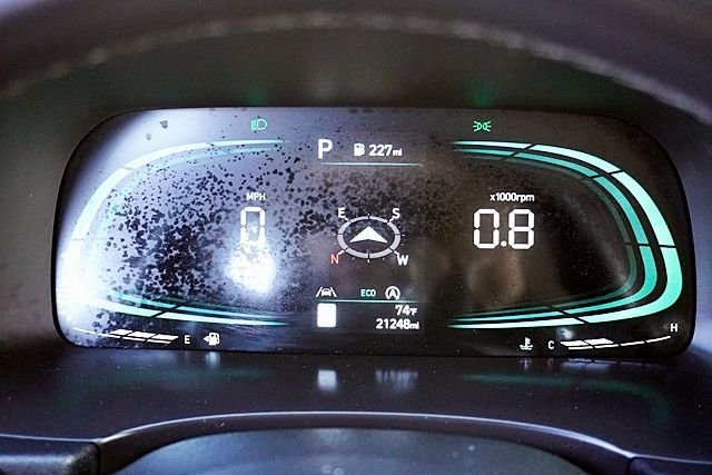 Used 2025 Silver Hyundai SEL image 32