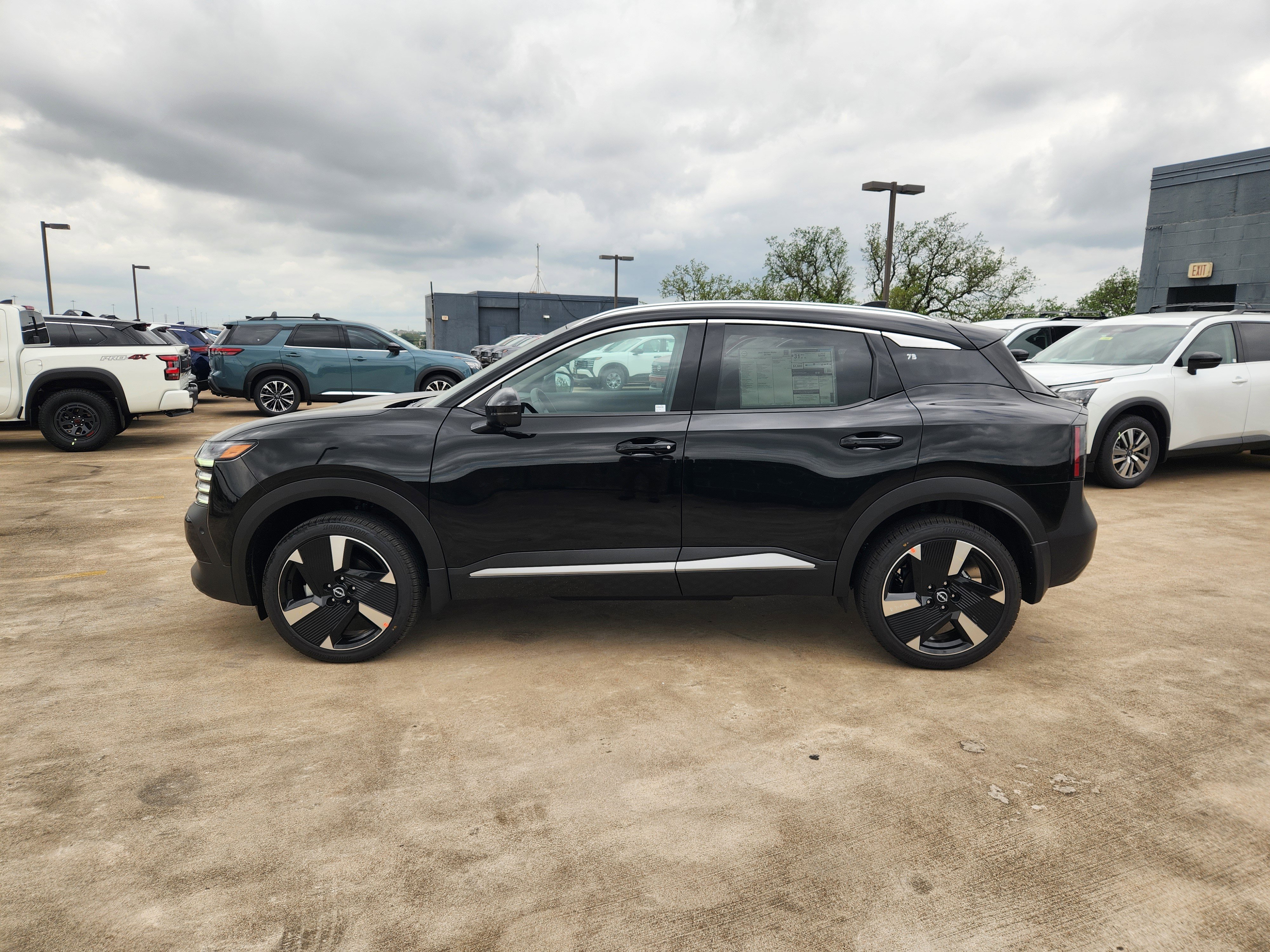 New 2026 Super Black Nissan SR image 4