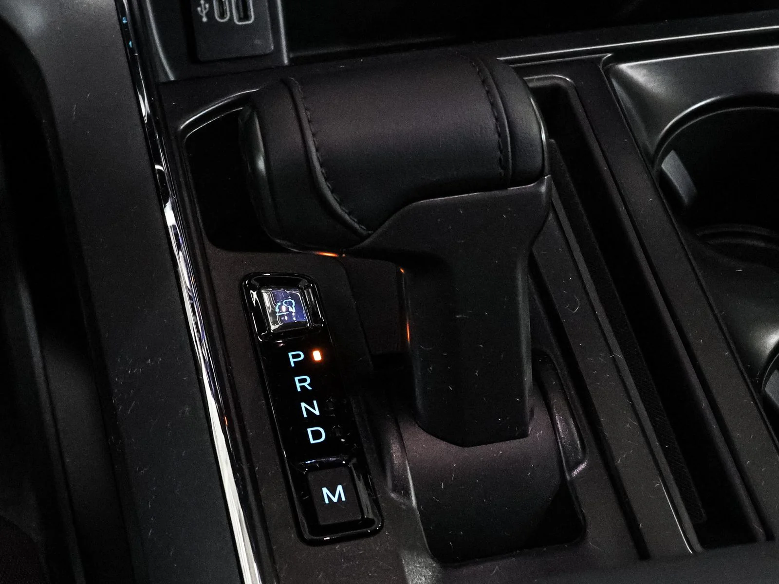 New 2026 Oxford White Ford XLT image 29