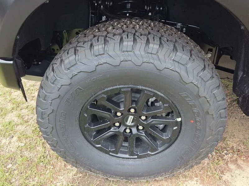 New 2026 Ruby Red Metallic Tinted Clearcoat Ford Raptor® image 16