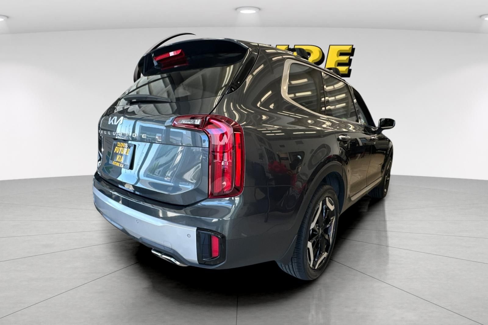 Used 2024 Gray Kia S image 4