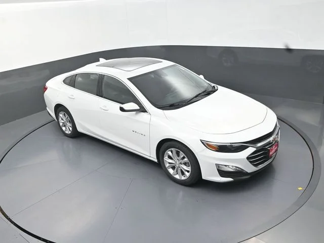 Used 2024 White Chevrolet LT image 24