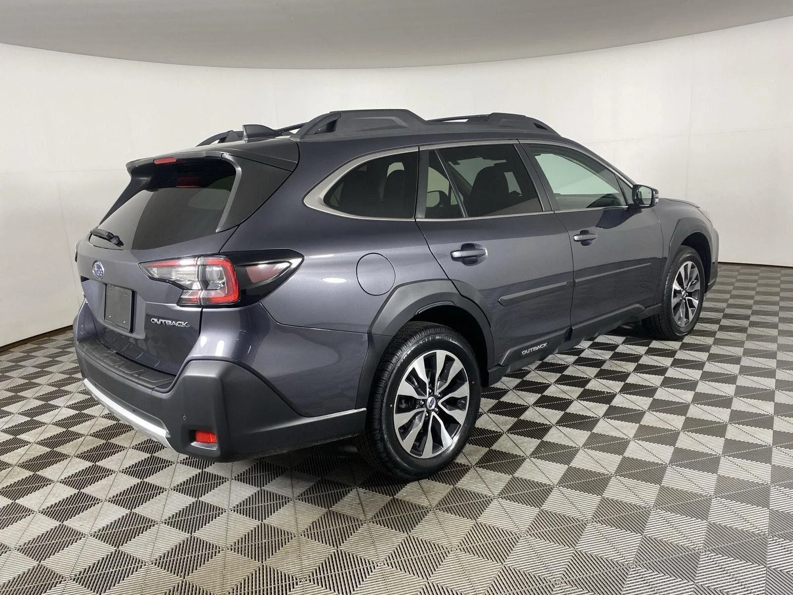 Used 2024 Magnetite Gray Metallic Subaru Limited image 11