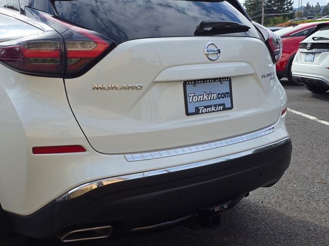 Used 2020 Pearl White Tricoat Nissan Platinum image 13