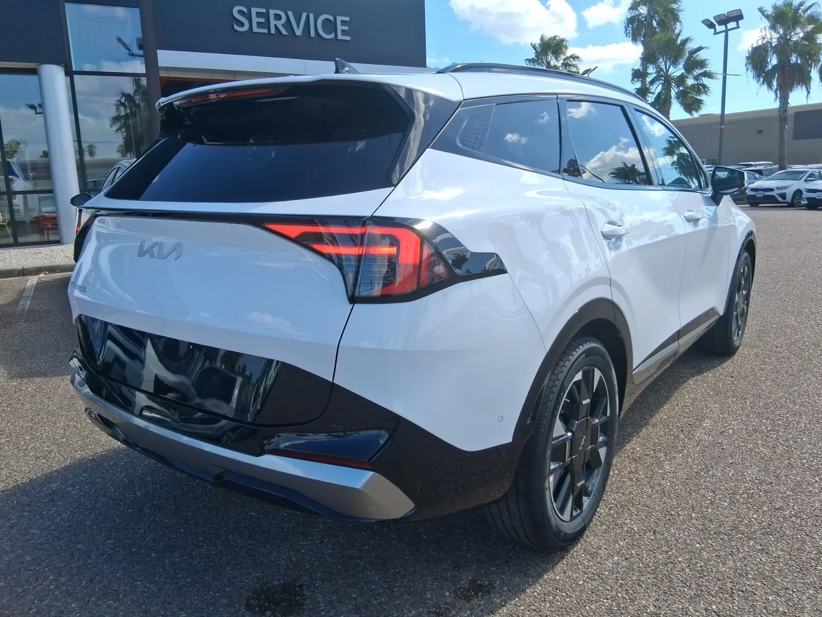 New 2026 White Kia SX-Prestige image 4