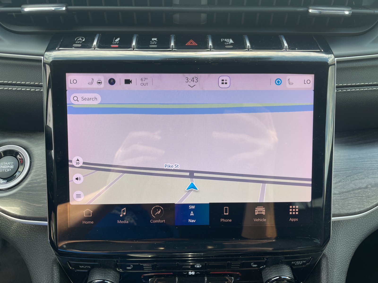 Used 2023  Jeep Limited image 21