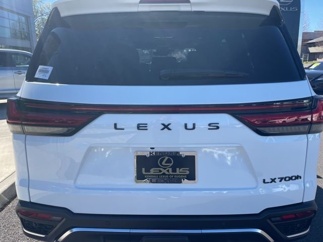 2026 Lexus LX 700h F-Sport - Photo 7